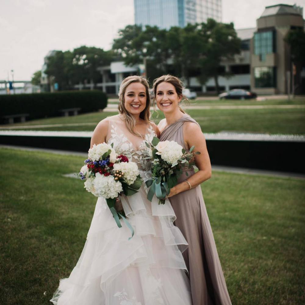 Meet your Posher, Dana